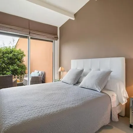 Petite En Bord De Vakantiehuis Agde