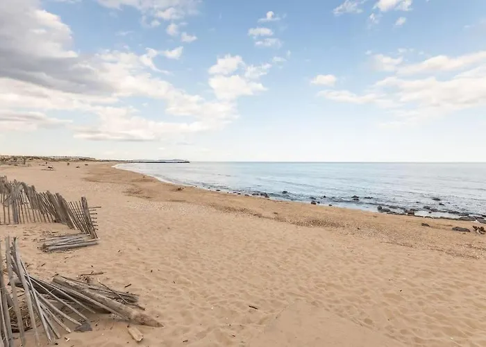 Petite En Bord De * Agde